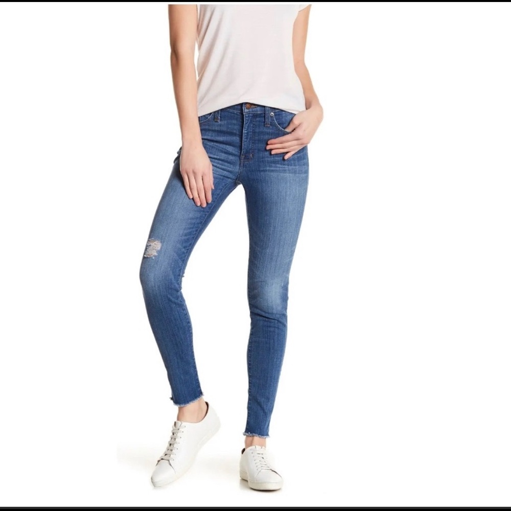 Madewell 9” High Rise Skinny Distressed Raw Hem